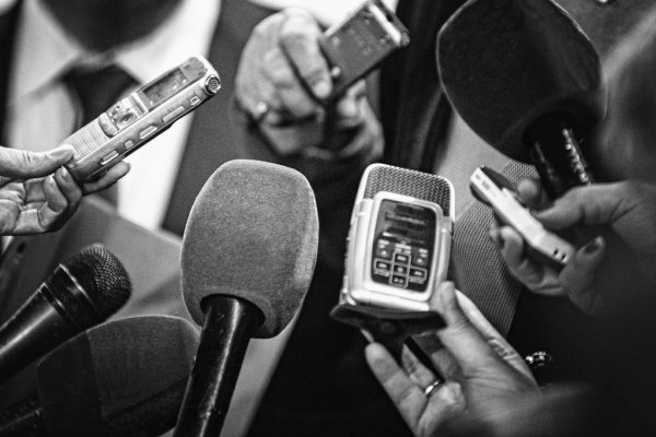 Глаза русских загораются иным светом на теме Великой Отечественной войны. Во все времена великой миссией нашей страны было сберегать, а не переписыва